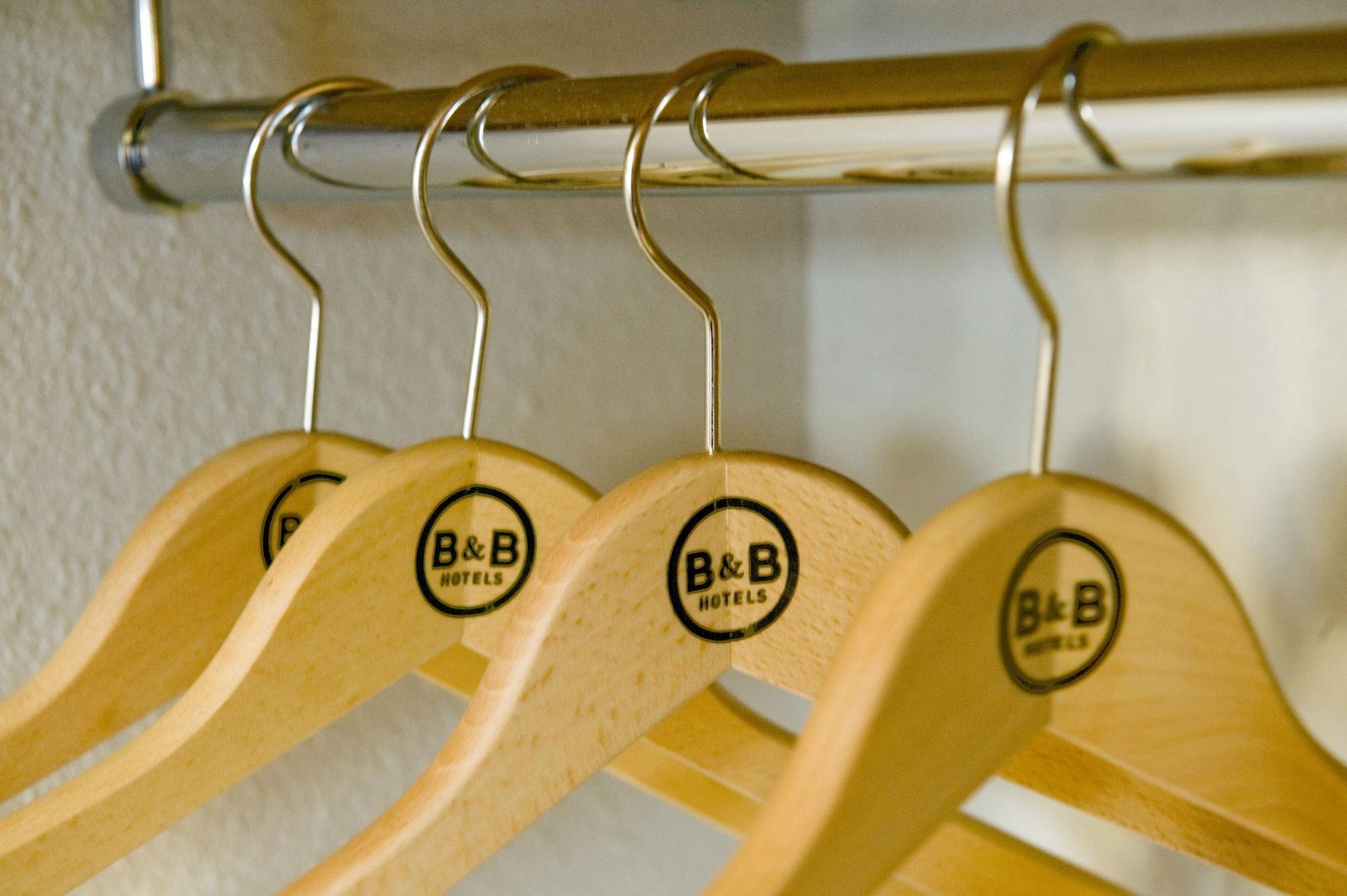 B&B Hotel Montauban Buitenkant foto
