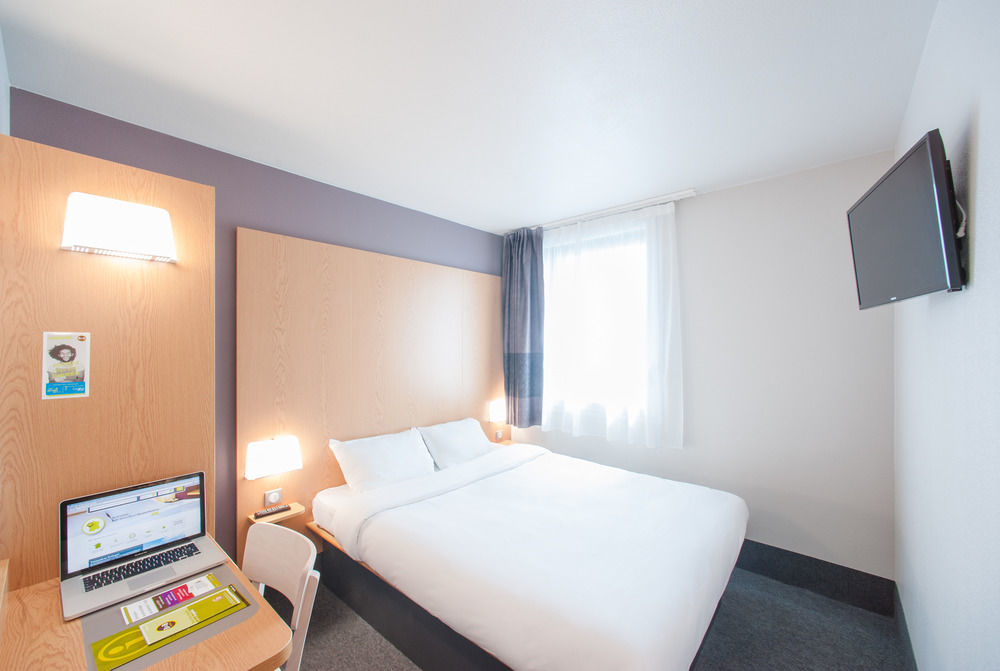 B&B Hotel Montauban Buitenkant foto