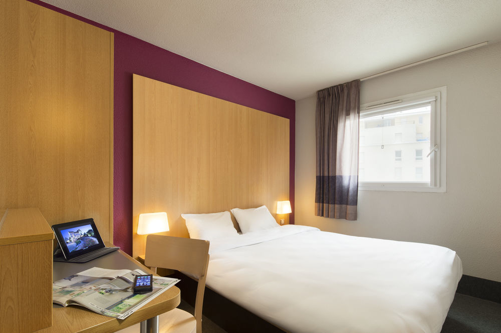 B&B Hotel Montauban Buitenkant foto